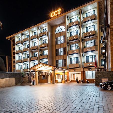 Cct Luxury Hotel Nha Trang Exteriör bild