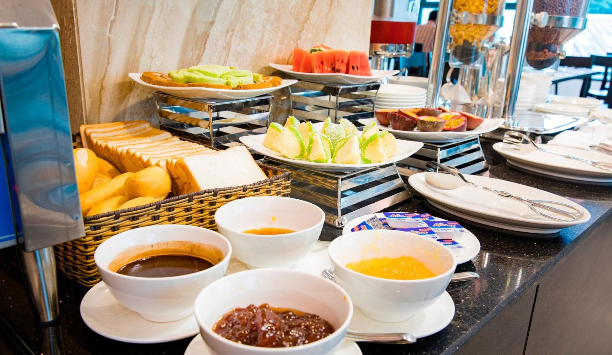 Cct Luxury Hotel Nha Trang Exteriör bild