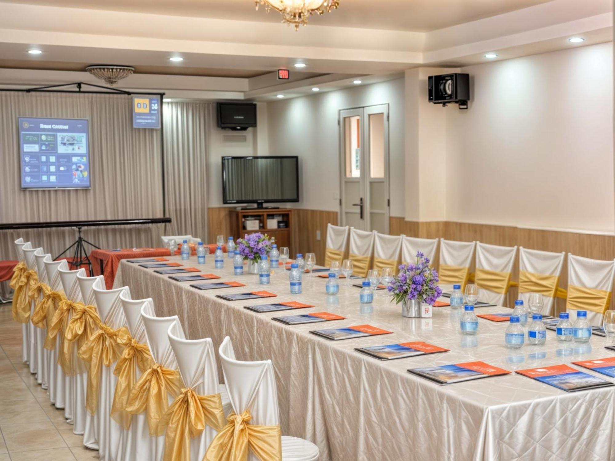 Cct Luxury Hotel Nha Trang Exteriör bild