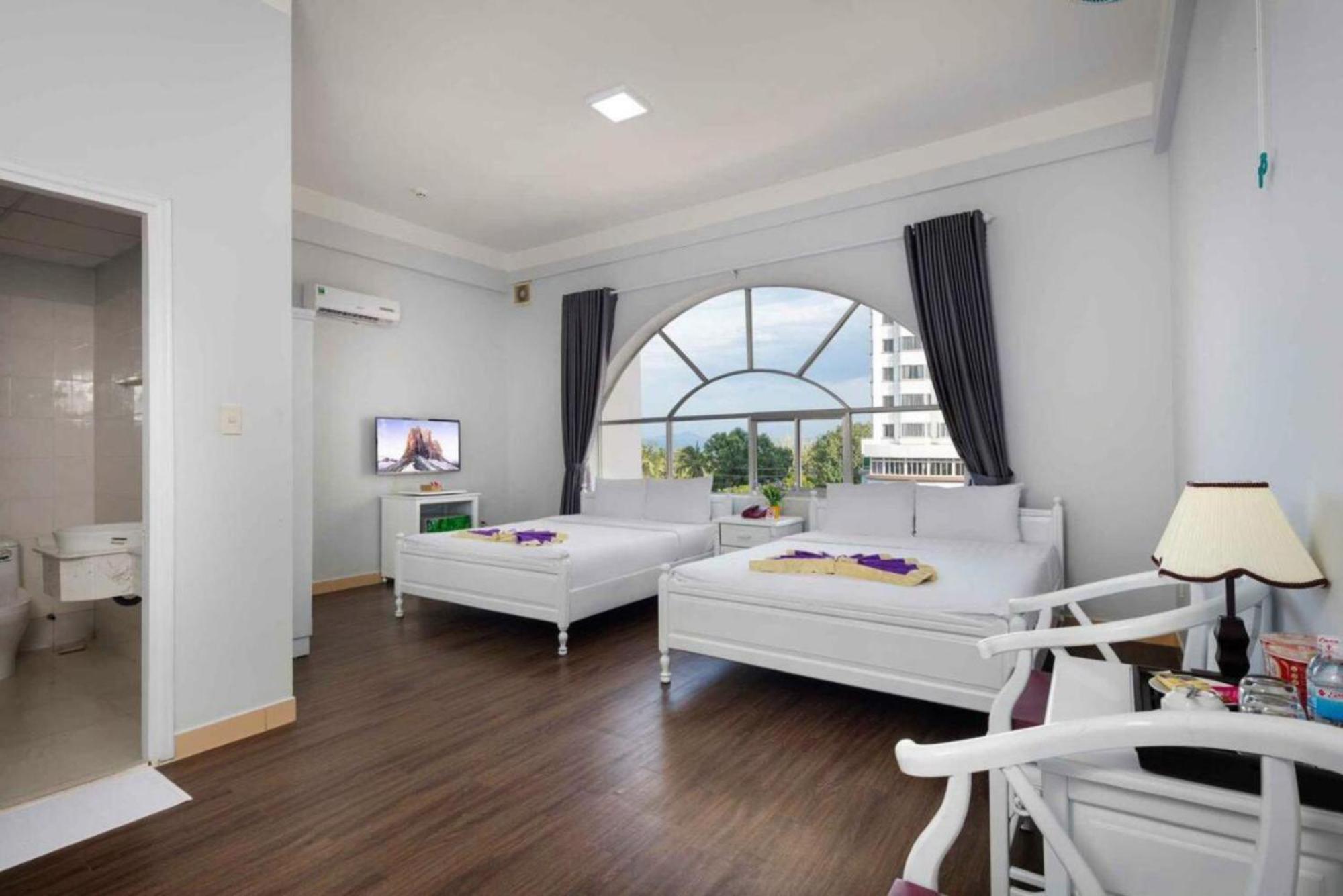Cct Luxury Hotel Nha Trang Exteriör bild
