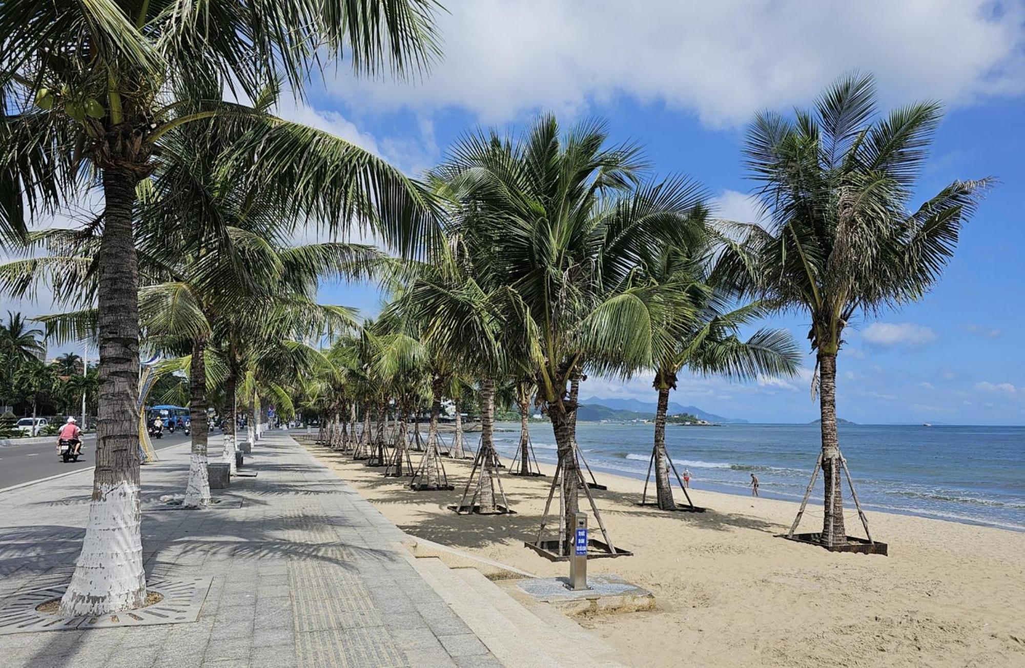 Cct Luxury Hotel Nha Trang Exteriör bild
